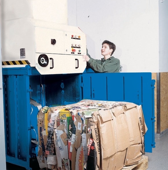 Multi-Chambered Baler